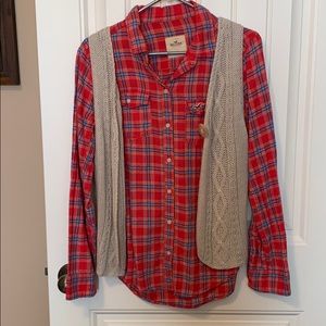 Plaid Hollister button up. Size medium